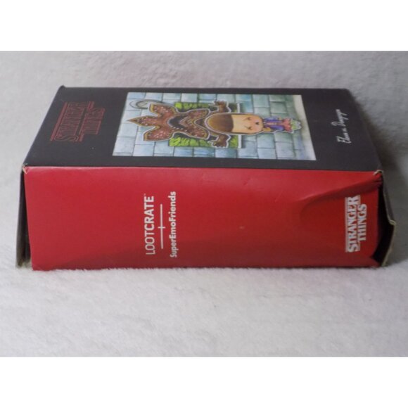 Stranger Things Eleven vs Demogorgon Figure - Loot Crate Exclusive! - Picture 2 of 6